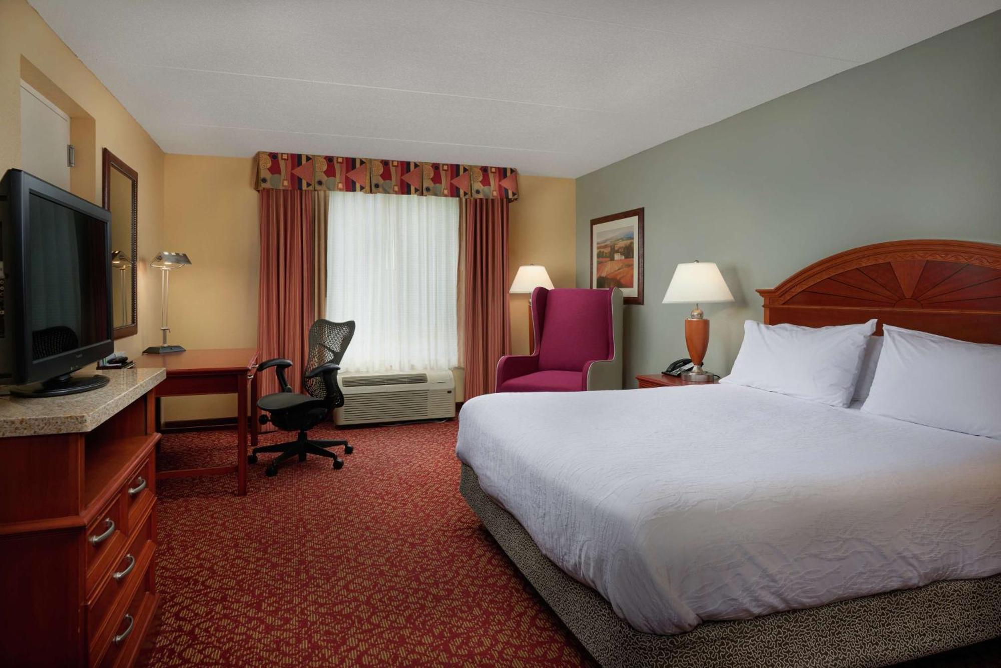Hilton Garden Hotel 3*